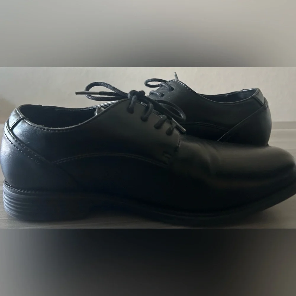 Perry Ellis Classic Black Dress Shoes